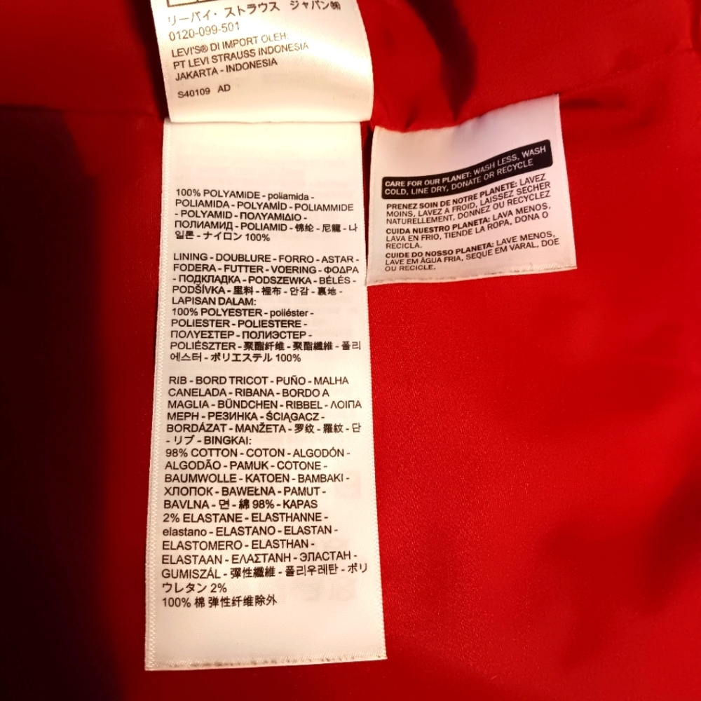 Levi’s Lined Nylon Bomber Jacket - Picture 7 of 7